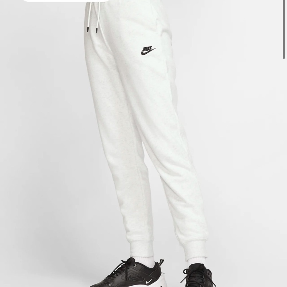 Nike Sportswear Essential Women's Fleece Pants